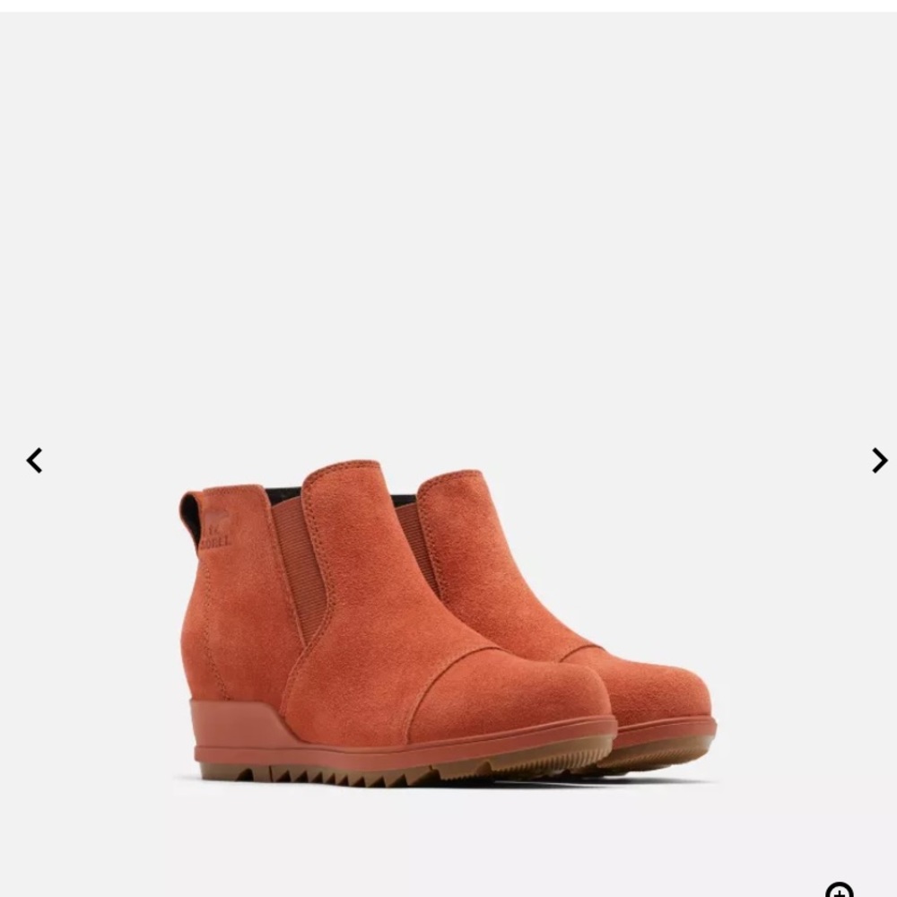 New w/o tags SOREL suede booties